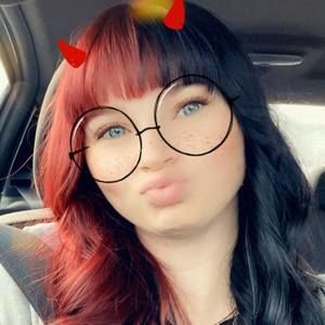 Meet your Posher, Michaela